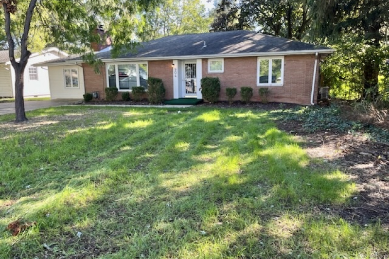 904 N Linden St, Muncie, 4 Bedrooms Bedrooms, ,2 BathroomsBathrooms,House,For Rent,904 N Linden St,1022
