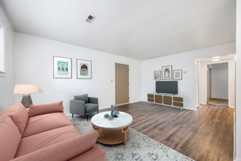 818 W. Riverside Ave., Muncie, 1 Bedroom Bedrooms, ,1 BathroomBathrooms,Apartment,For Rent,818 W. Riverside Ave.,1056