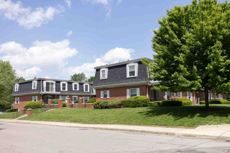 910 W Riverside, Muncie, 1 Bedroom Bedrooms, ,1 BathroomBathrooms,Apartment,For Rent,910 W Riverside,1068